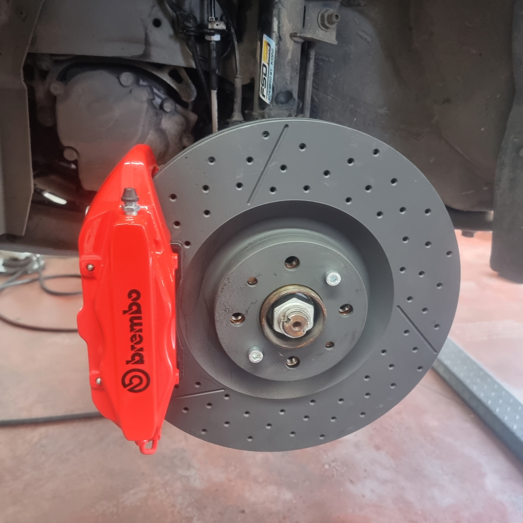 HyperBrake Motorsport Front 4pot Big Brake Kit without calipers for Fiat 500 for Brembo calipers from Alfa Romeo 159 TBi/Renault Megane RS and monoblock brake discs 330x28mm - Image 6